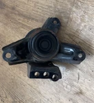 2011 Kia Sportage 2.0 Petrol Engine Mount 21825-2S000. Fixed Price $26.87.