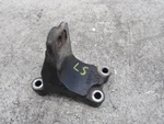 2013 Lexus ES300H Hybrid Right Side Engine Motor Mount Bracket Support. Fixed Price $48.57.